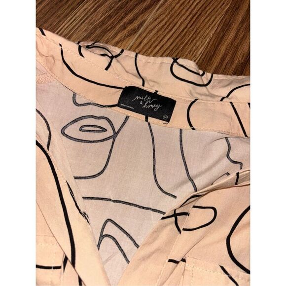 Milk and honey - Picture 2 of 3